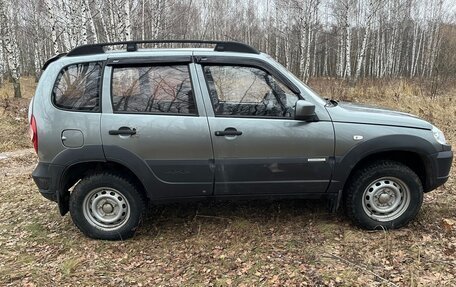 Chevrolet Niva I рестайлинг, 2013 год, 600 000 рублей, 4 фотография