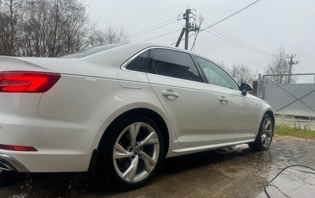 Audi A4, 2019 год, 3 200 000 рублей, 5 фотография