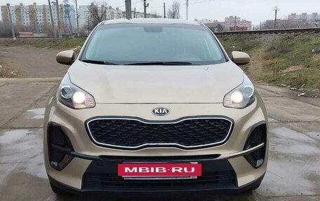 KIA Sportage IV рестайлинг, 2019 год, 2 070 000 рублей, 2 фотография