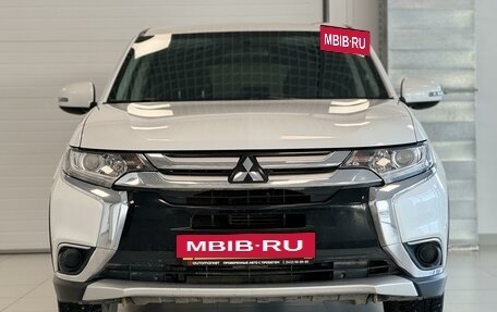 Mitsubishi Outlander III рестайлинг 3, 2015 год, 1 845 000 рублей, 2 фотография