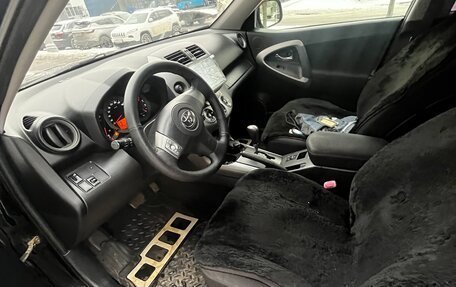 Toyota RAV4, 2005 год, 1 250 000 рублей, 11 фотография