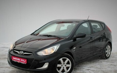 Hyundai Solaris II рестайлинг, 2012 год, 860 000 рублей, 1 фотография