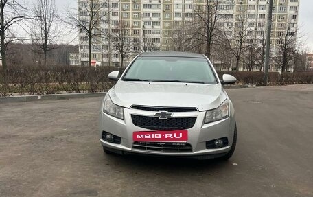 Chevrolet Cruze II, 2011 год, 950 000 рублей, 2 фотография