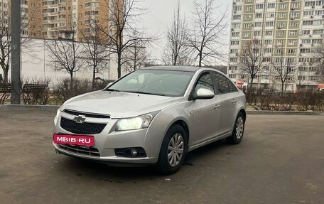 Chevrolet Cruze II, 2011 год, 950 000 рублей, 7 фотография