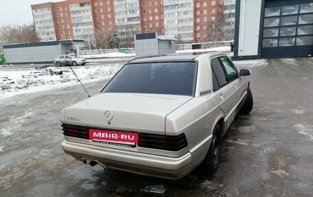 Mercedes-Benz 190 (W201), 1985 год, 400 000 рублей, 7 фотография