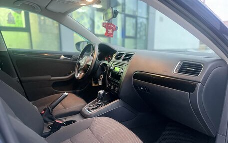 Volkswagen Jetta VI, 2011 год, 9 фотография