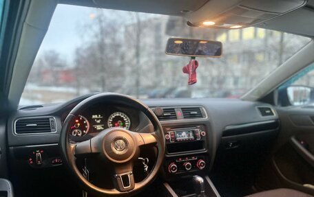 Volkswagen Jetta VI, 2011 год, 7 фотография