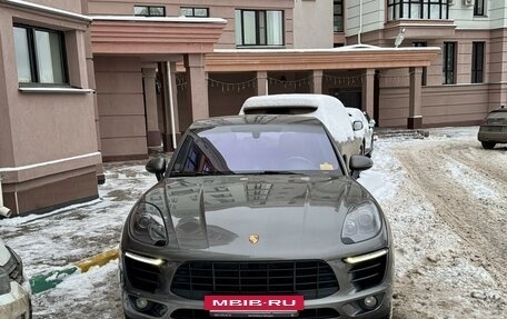 Porsche Macan I рестайлинг, 2014 год, 2 395 000 рублей, 2 фотография