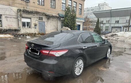 Toyota Camry, 2019 год, 2 650 000 рублей, 4 фотография