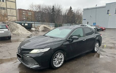 Toyota Camry, 2019 год, 2 650 000 рублей, 2 фотография