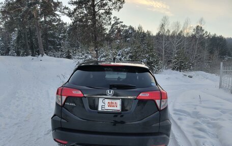 Honda Vezel, 2018 год, 1 920 000 рублей, 5 фотография