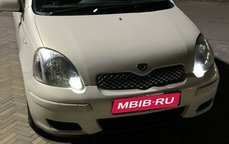 Toyota Vitz, 2004 год, 400 000 рублей, 1 фотография