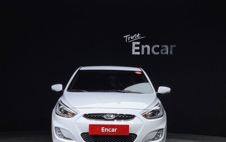 Hyundai Accent IV, 2019 год, 1 420 000 рублей, 2 фотография