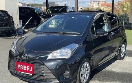 Toyota Vitz, 2017 год, 1 450 000 рублей, 2 фотография