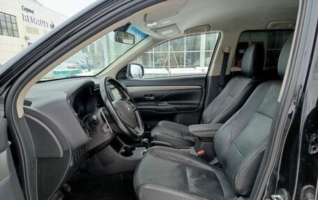 Mitsubishi Outlander III рестайлинг 3, 2014 год, 1 343 200 рублей, 20 фотография