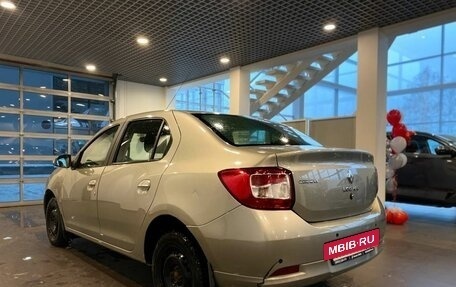 Renault Logan II, 2016 год, 910 000 рублей, 5 фотография