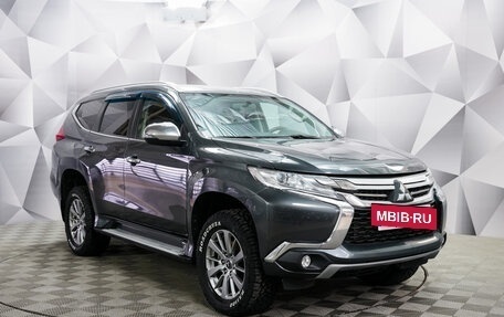 Mitsubishi Pajero Sport III рестайлинг, 2018 год, 2 175 000 рублей, 3 фотография