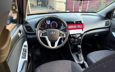 Hyundai Solaris II рестайлинг, 2015 год, 1 240 000 рублей, 27 фотография