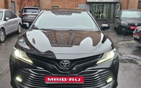 Toyota Camry, 2020 год, 3 100 000 рублей, 1 фотография