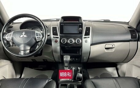 Mitsubishi Pajero Sport II рестайлинг, 2014 год, 2 399 000 рублей, 14 фотография