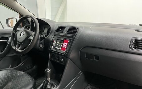 Volkswagen Polo VI (EU Market), 2016 год, 990 000 рублей, 11 фотография