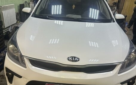 KIA Rio IV, 2018 год, 1 250 000 рублей, 1 фотография