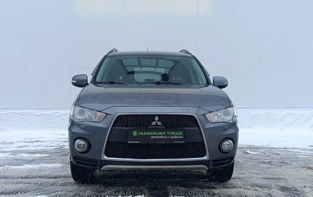 Mitsubishi Outlander III рестайлинг 3, 2012 год, 990 000 рублей, 2 фотография