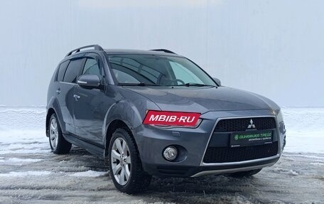 Mitsubishi Outlander III рестайлинг 3, 2012 год, 990 000 рублей, 3 фотография