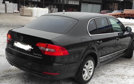 Skoda Superb III рестайлинг, 2013 год, 1 395 000 рублей, 2 фотография