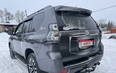 Toyota Land Cruiser Prado 150 рестайлинг 2, 2022 год, 8 800 000 рублей, 4 фотография