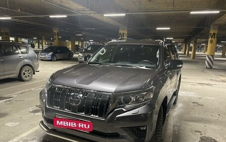 Toyota Land Cruiser Prado 150 рестайлинг 2, 2022 год, 8 800 000 рублей, 20 фотография