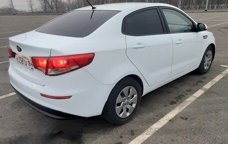 KIA Rio III рестайлинг, 2016 год, 900 000 рублей, 16 фотография