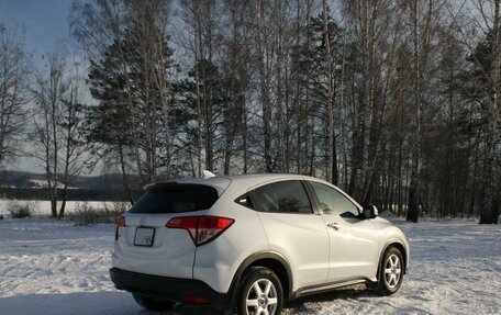 Honda Vezel, 2014 год, 1 700 000 рублей, 8 фотография