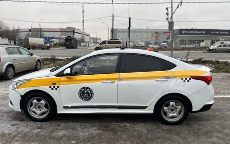 Hyundai Solaris II рестайлинг, 2017 год, 680 000 рублей, 3 фотография