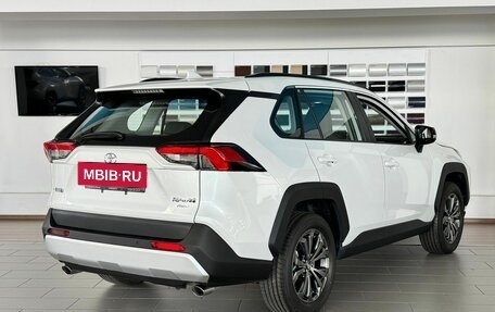 Toyota RAV4, 2024 год, 4 400 000 рублей, 3 фотография