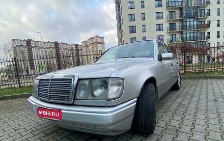 Mercedes-Benz E-Класс, 1993 год, 235 000 рублей, 10 фотография