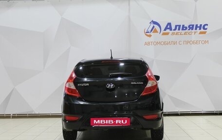 Hyundai Solaris II рестайлинг, 2012 год, 820 000 рублей, 4 фотография