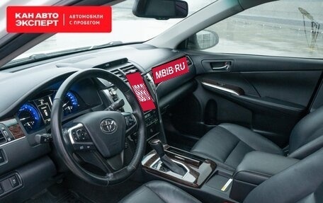 Toyota Camry, 2017 год, 2 665 000 рублей, 5 фотография