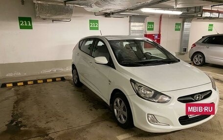 Hyundai Solaris II рестайлинг, 2013 год, 1 200 000 рублей, 12 фотография