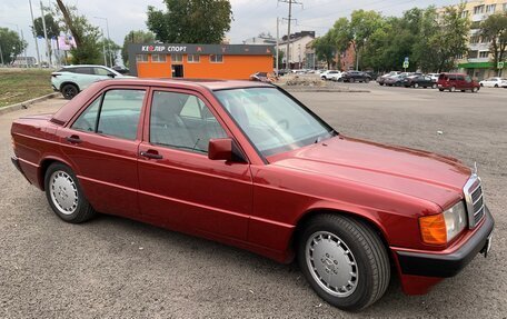 Mercedes-Benz 190 (W201), 1992 год, 1 050 000 рублей, 7 фотография