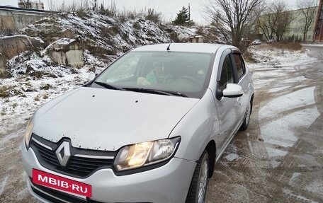 Renault Logan II, 2014 год, 450 000 рублей, 4 фотография