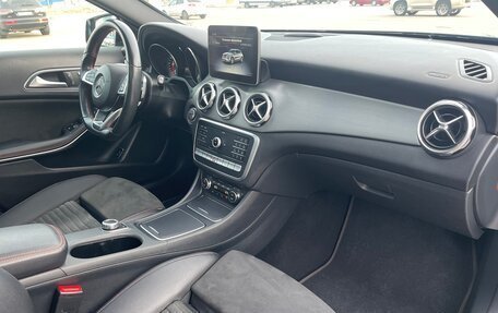 Mercedes-Benz GLA, 2018 год, 3 147 000 рублей, 29 фотография