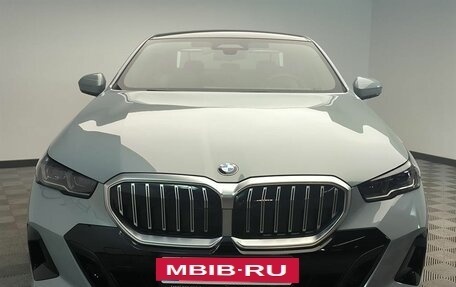 BMW 5 серия, 2024 год, 12 600 000 рублей, 2 фотография