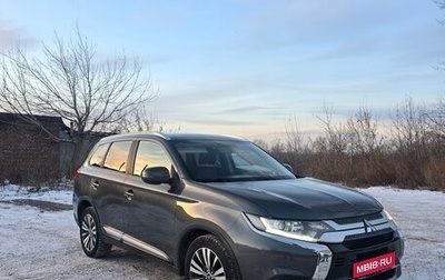 Mitsubishi Outlander III рестайлинг 3, 2018 год, 2 690 000 рублей, 1 фотография