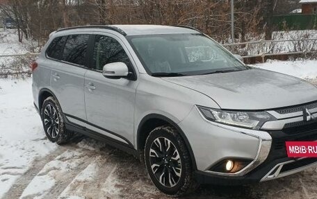 Mitsubishi Outlander III рестайлинг 3, 2022 год, 2 фотография