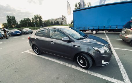 KIA Rio III рестайлинг, 2013 год, 1 250 000 рублей, 2 фотография