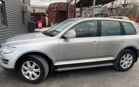 Volkswagen Touareg III, 2008 год, 1 380 000 рублей, 1 фотография