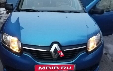 Renault Logan II, 2014 год, 850 000 рублей, 1 фотография