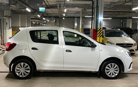 Renault Sandero II рестайлинг, 2019 год, 740 000 рублей, 4 фотография