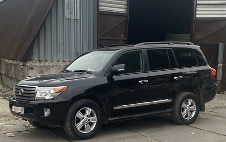 Toyota Land Cruiser 200, 2014 год, 4 950 000 рублей, 20 фотография